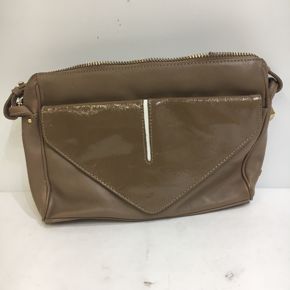 Pour La Victoire Shoulder bag